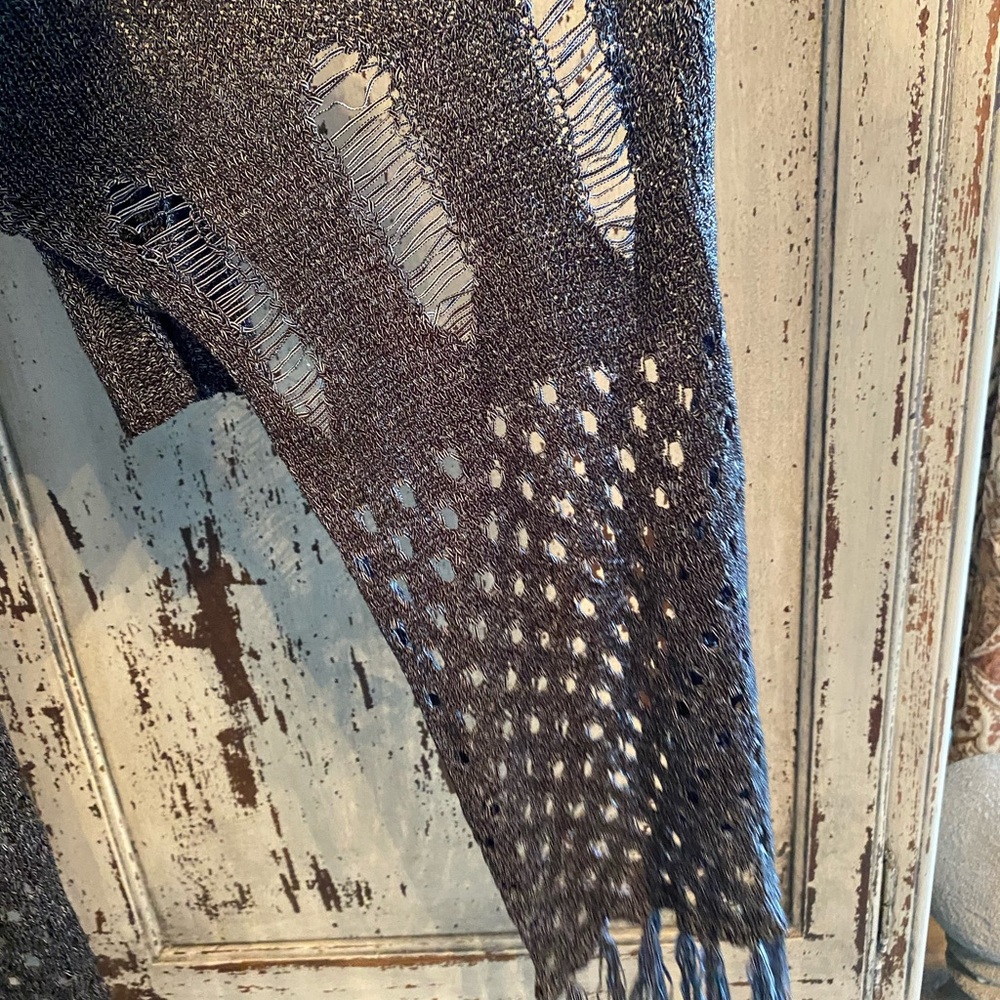 Long Sweater - Picture 2 of 8